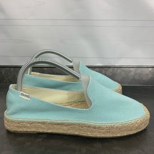 NWOT Soludos blue espradille shoes size 8